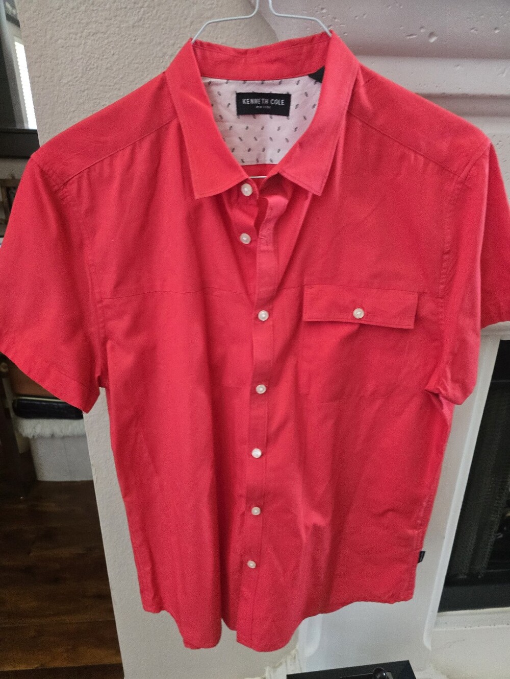 Kenneth Cole Men’s Short-Sleeve Button-Down Shirt in Bright Red Sz.L